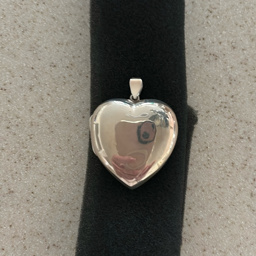 Silver locket …new!